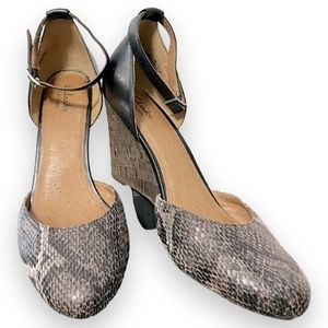 Clark's leather dress waged